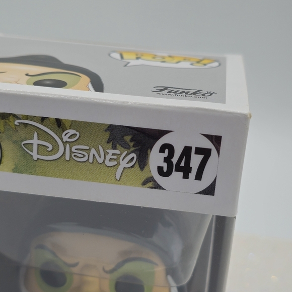 Funko POP! Disney Snow White and The Seven Dwarfs Wicked Witch #347 Vinyl Figure - Picture 2 of 6
